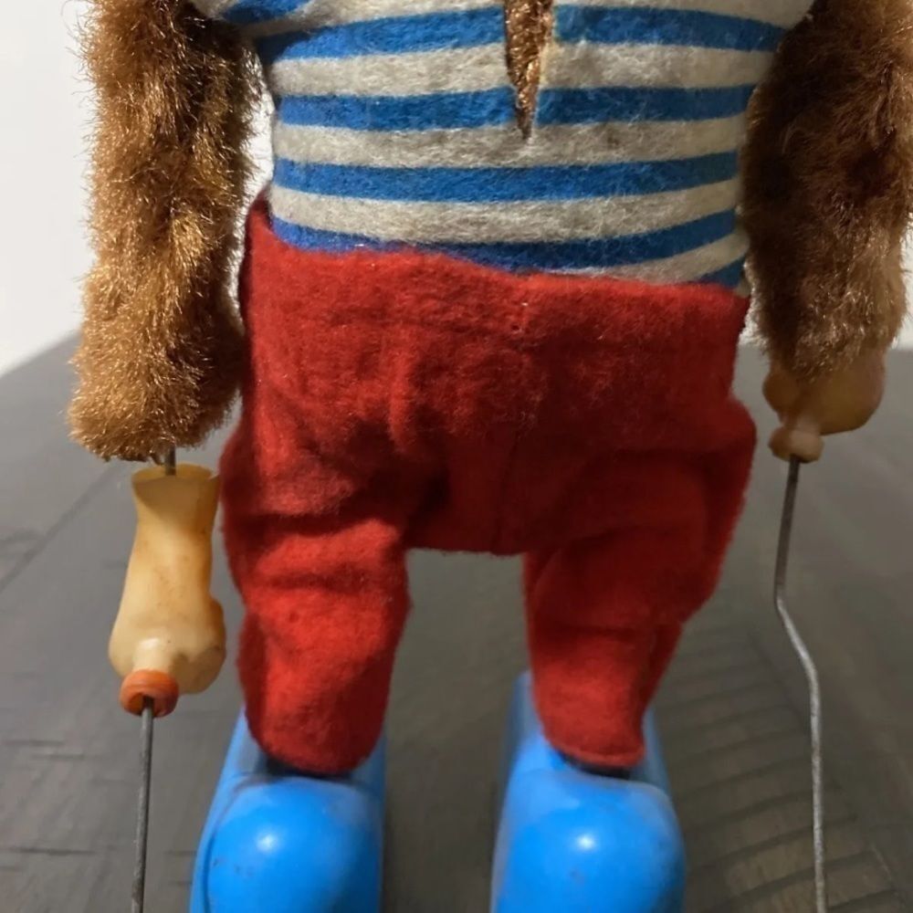 Tin Toy Vintage 1960s Japan TN Nomura Battery Operated Jump Rope Monkey Toy​ - Picture 3 of 8